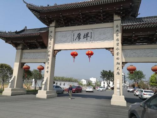 ���M�񈔡���ϲӭ���h100���꣬�����l�塰��һ����